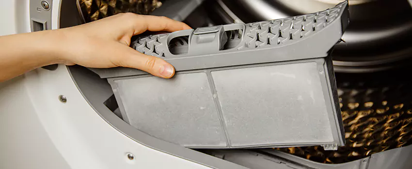 Signs Of A Clogged Dryer Lint Trap in Oregon, Ohio